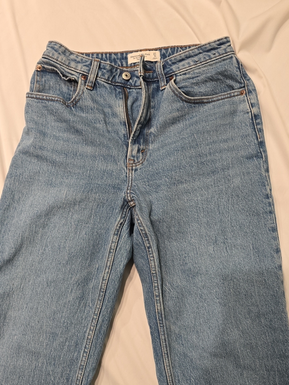 Abercrombie & Fitch 90s Relaxed Jean High-Rise Curve Love 27/4R